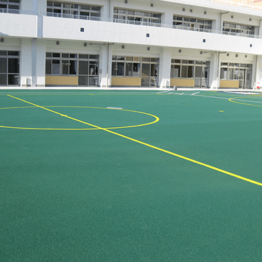 学校グラウンド